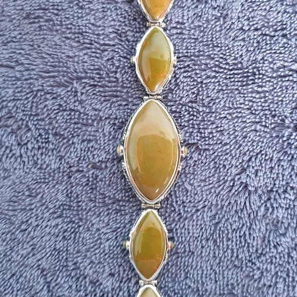 Bold Vintage Southwestern Hand Crafted Green Gaspeite 925 Silver BARSE Bracelet - Picture 16 of 17